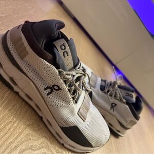 On Running Men's Cream and Black Athletic Shoes